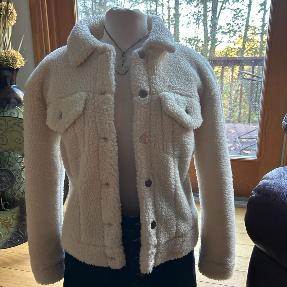 Vylette Women's Cream Sherpa Jacket size M